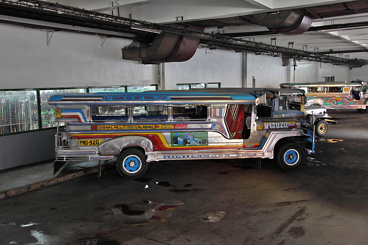 [Bild: Jeepney.jpg]